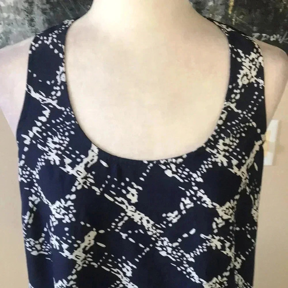 XXI Navy Blue and White Racer Back Square Hem Top-Size S/P - Picture 7 of 11